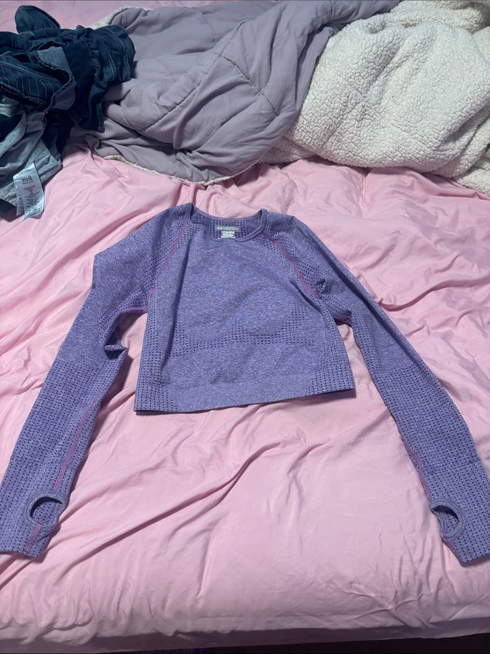 Gymshark Purple Seamless Long-Sleeve Crop Top and light pink crop top bundle